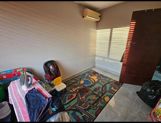 2 BEDROOM APARTMENT FOR SALE IN ESSENWOOD